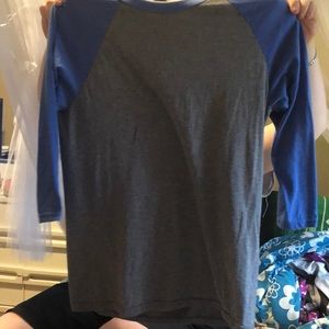 gray / blue quarter sleeve